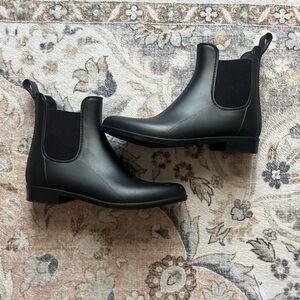 Classic Black Chelsea rain Boots